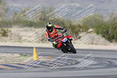 media/Jan-15-2026-Racers Edge (Thu) [[dfebeb70ab]]/3-B Group/Session 4 (Turn 5)/